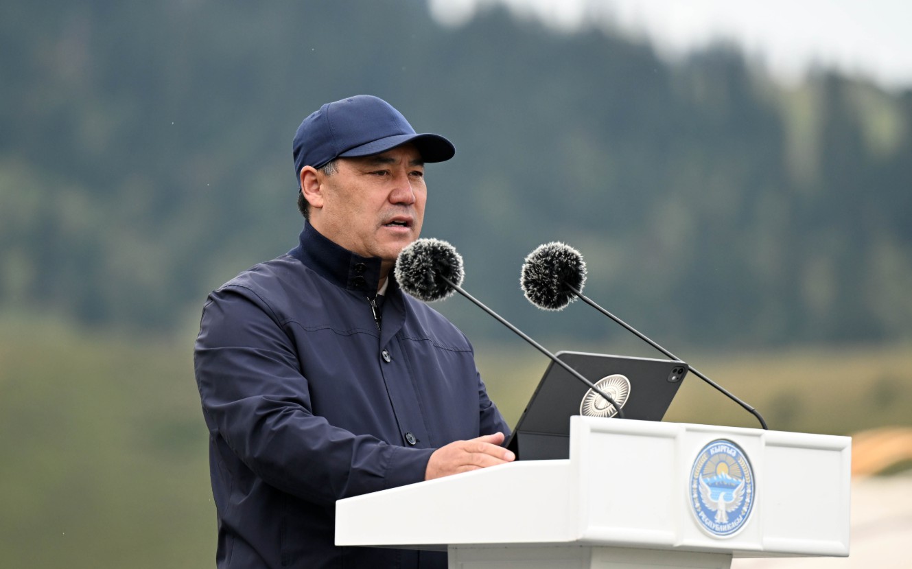 Президент Садыр Жапаров «Ала-Тоо Резорт» ири тоо лыжа кластеринин курулушун баштады